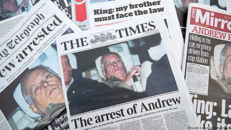 Hükümet Andrew'u taht varis listesinden çıkarmayı planlıyor

Epstein skandalına adı karışan eski Prens Andrew, Birleşik Krallık taht sıralamasındaki yerini de kaybedebilir

İngiliz hükümeti söz konusu adımı değerlendiriyor