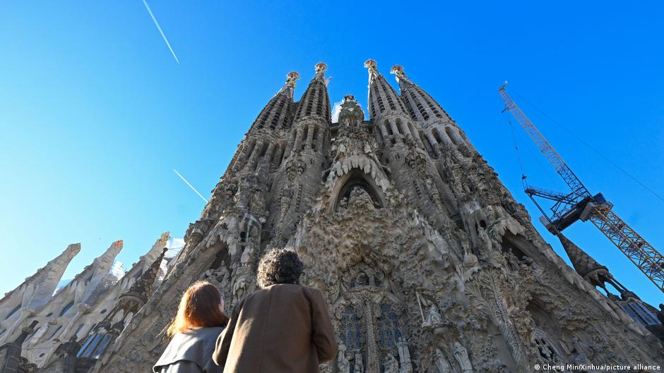 Barcelona's Sagrada Familia reaches full height