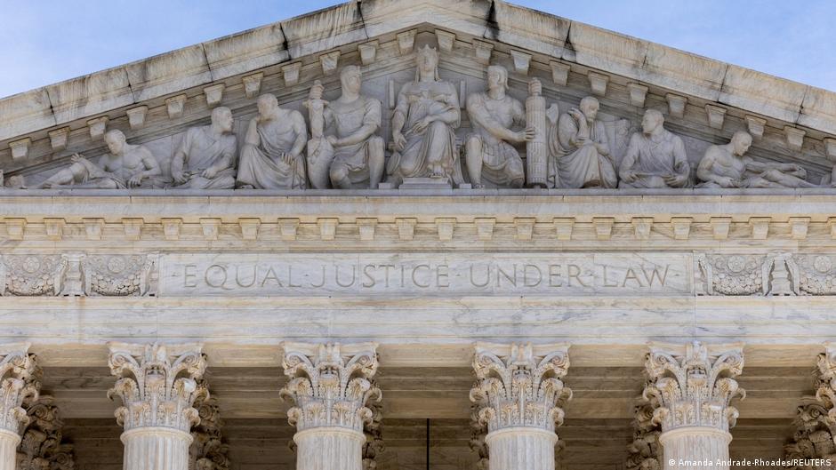 US Supreme Court strikes down Trump's sweeping tariffs