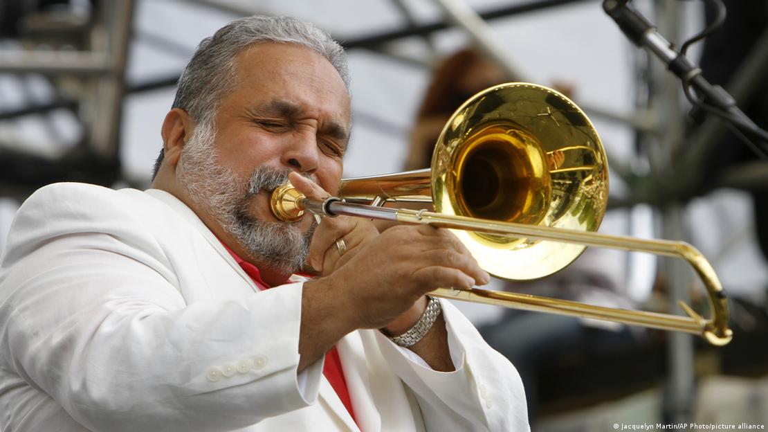 Willie Colón revolucionó la salsa con canciones como "Casanova" y "El gran varón".