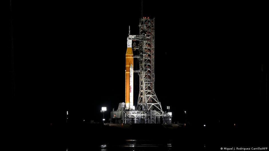 US: Technical issues force NASA to postpone moon mission