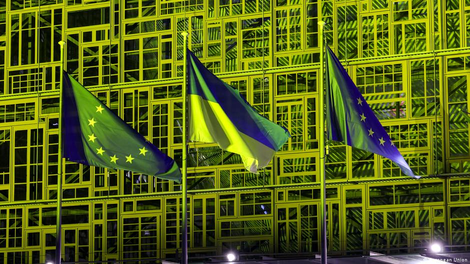 ЕС начинает переговоры о вступлении с Украиной и Молдовой