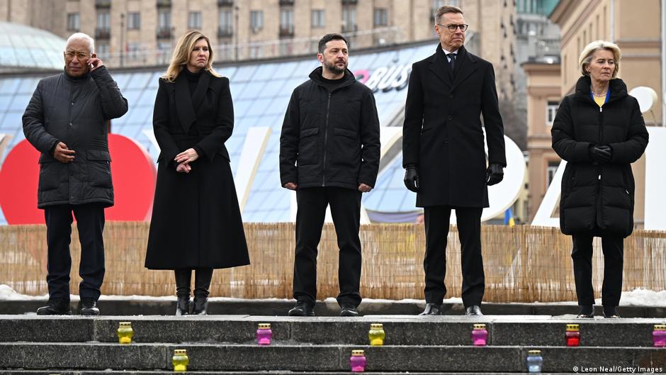 Ucrania conmemora el cuarto aniversario del inicio de la guerra