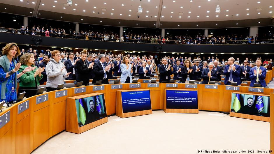 Овація Зеленському, критика - Орбану: спецсесія ЄП до 24.02