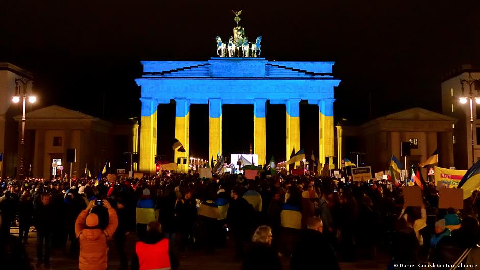 Ndihma e Gjermanisë për Ukrainën po vihet nën presion