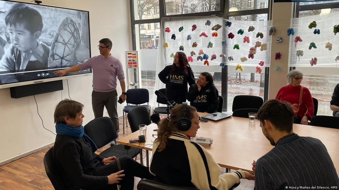 Además de Berlín, el viaje de las representantes de HMS incluye encuentros en La Haya (26 de febrero), Amsterdam (27 de febrero), Bruselas (28 de febrero) y París (7 de marzo), además de gestiones en los correspondientes países.