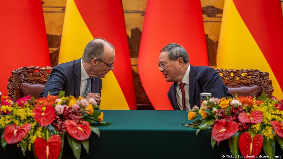 Canciller alemán Merz pide en China una relación bilateral "más justa"