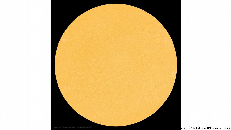 Astrónomos detectan un cambio inusual en la apariencia del Sol que no veían en años