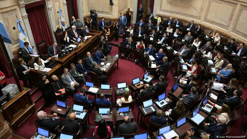 Milei anuncia 90 reformas para "rediseñar" Argentina en 50 años