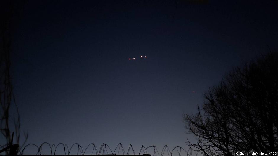 Afganistán afirma que disparó a un avión pakistaní en Kabul