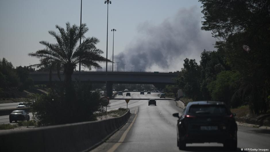 Middle East latest: US jets crash in Kuwait, Red Crescent says at least 555 killed in Iran, Israel and Hezbollah exchange fire in Lebanon. Follow DW