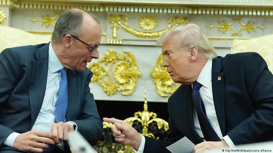 Kancelar Fridrih Merc (levo) uvek teži dobrim odnosima sa Donaldom Trampom – to je postalo teže zbog rata sa Iranom