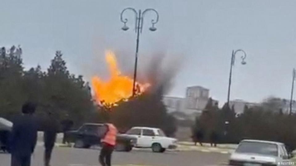 Nahçıvan havalimanından yükselen alevler