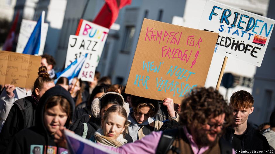 German high school students protest against military service
