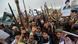 Apoiadores do grupo houthis, no Iêmen, protestam pela morte do aiatolá Ali Khamenei no conflito do Irã com Israel e EUA