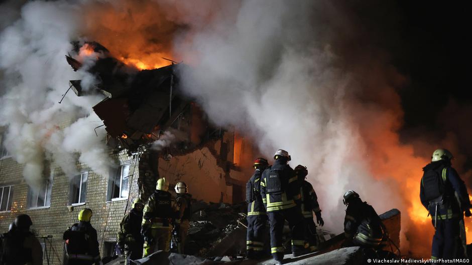 Российские войска ночью дважды атаковали Харьков, в городе пожары