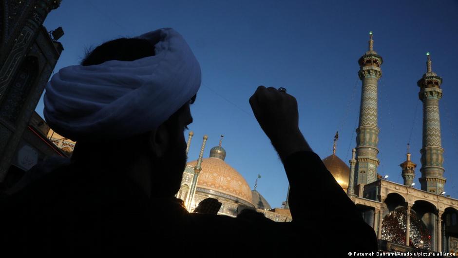 Asamblea de expertos de Irán designa al sucesor de Jamenei