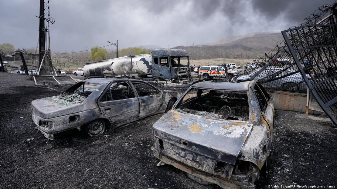  Veículos destruídos após ataque americano-israelense a depósitos de petróleo