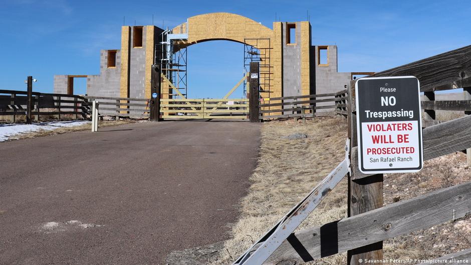 US authorities search Jeffrey Epstein's former ranch