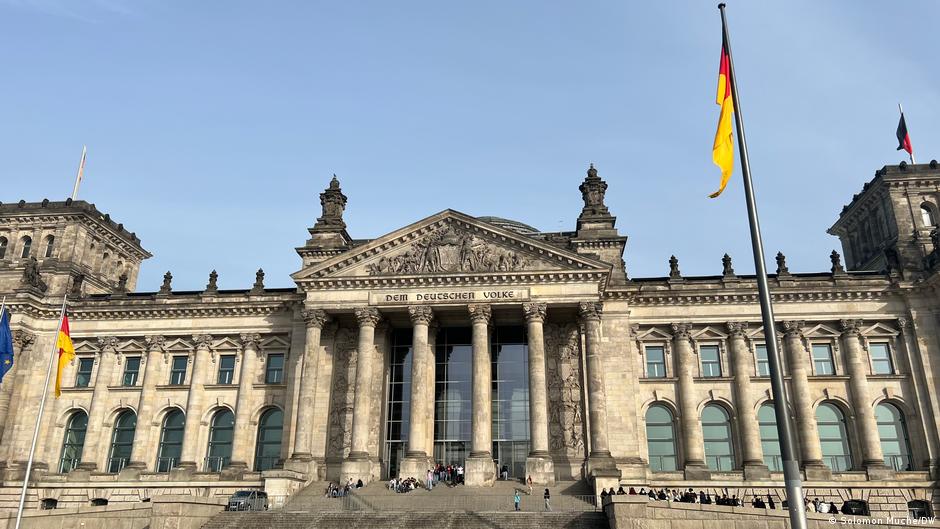 Almanya'da meclis raporu: İran savaşı uluslararası hukuk ihlali