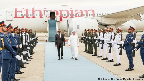 The United Arab Emirates is considered an ally of Ethiopia. Here, Ethiopian Prime Minister Abiy Ahmed is welcomed during a visit to Abu Dhabi in March
