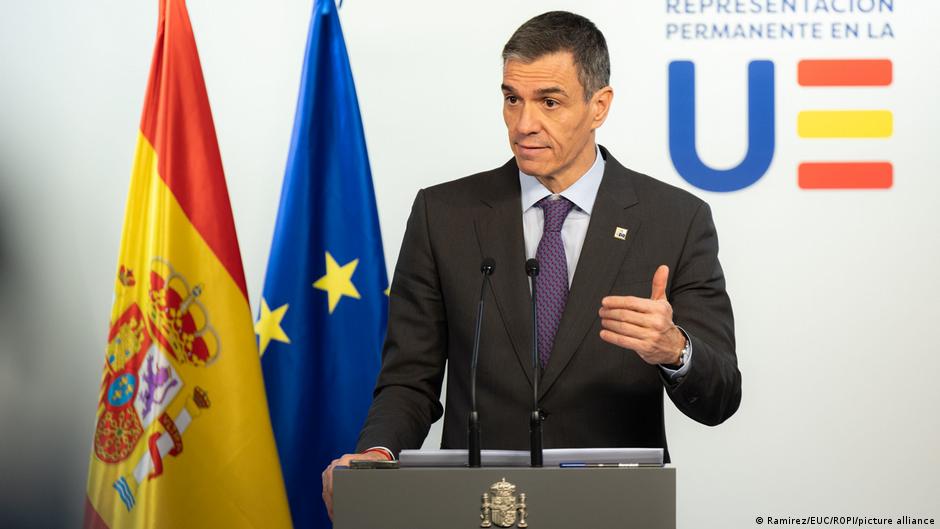 España anuncia plan de 5.000 millones para amortiguar el impacto de la guerra en Medio Oriente