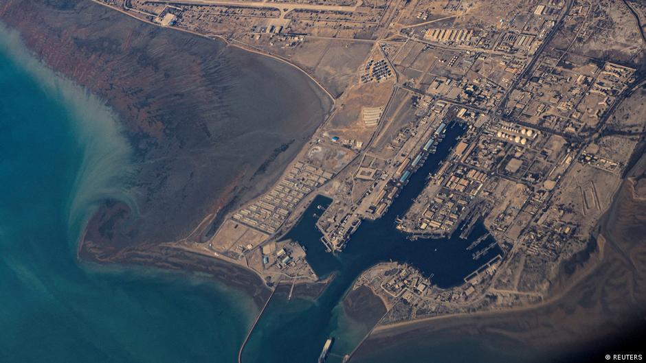 Irani vazhdon bllokadën e Ngushticës së Hormuzit