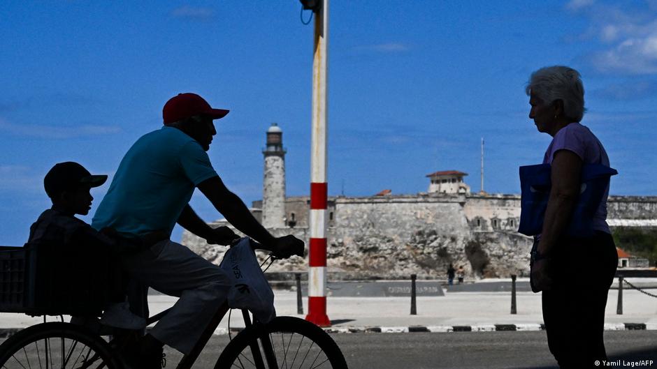 Cuba comienza a liberar presos tras anuncio de indulto