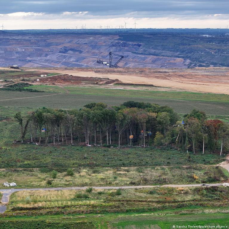 dw.com - Josh Axelrod - Germany saves forest from mining, US opens land to drilling