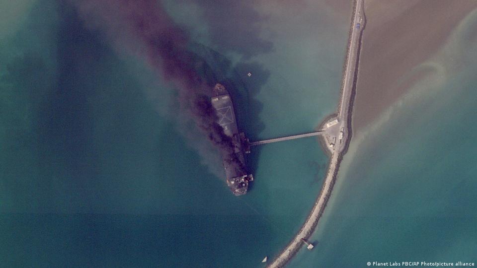 بندرعباس پس از یک حمله هوایی (عکس از آرشیو)