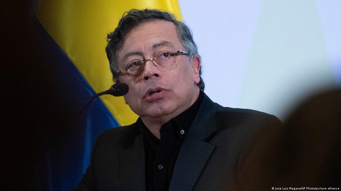 El presidente colombiano, Gustavo Petro, en Washington, ante un micrófono.