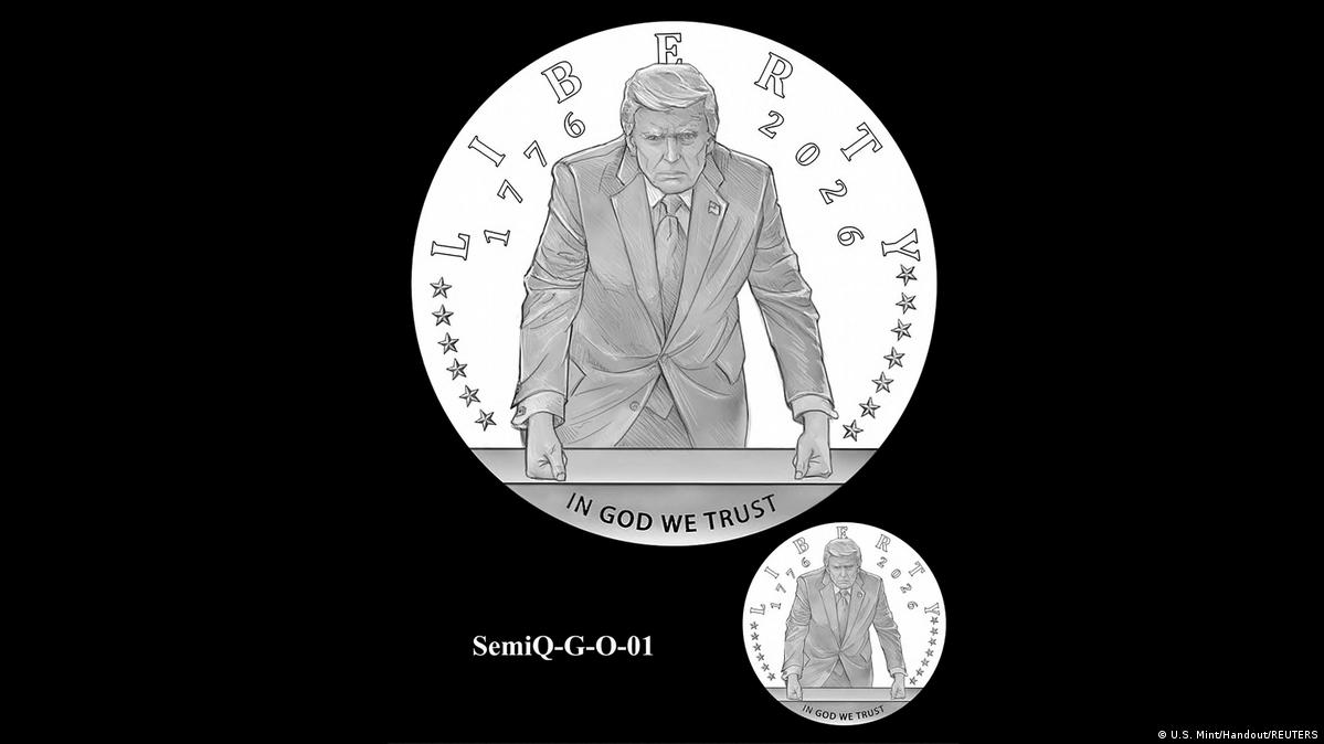 美国铸币局今年也发行了一枚刻有特朗普头像的纪念《独立宣扬》250周年纪念币。
