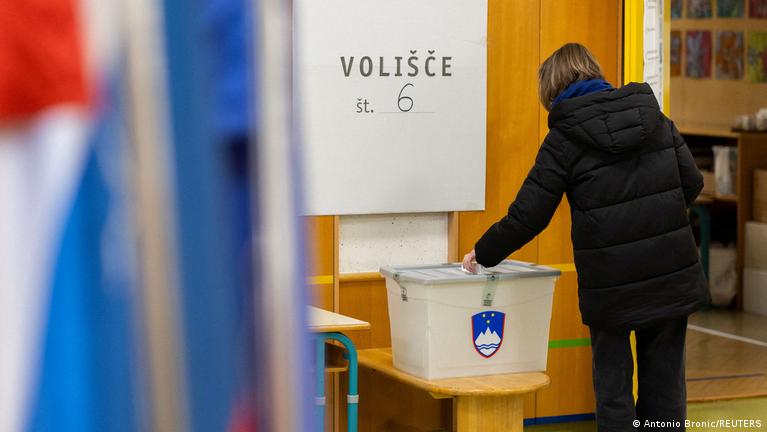 Slovenia Election Sees Ruling Party Tied with Opposition