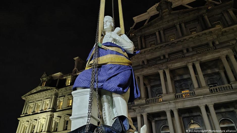 دستور ترامپ برای نصب مجسمه کریستف کلمب در محوطه کاخ سفید