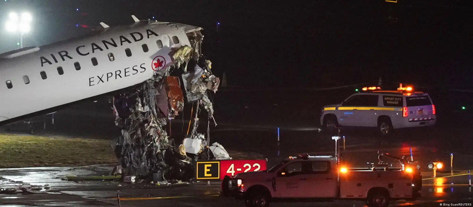 Fatal ground collision at New York's LaGuardia Airport