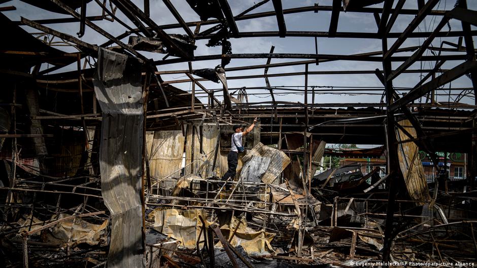 В Никополе пять человек погибли в результате удара РФ по рынку