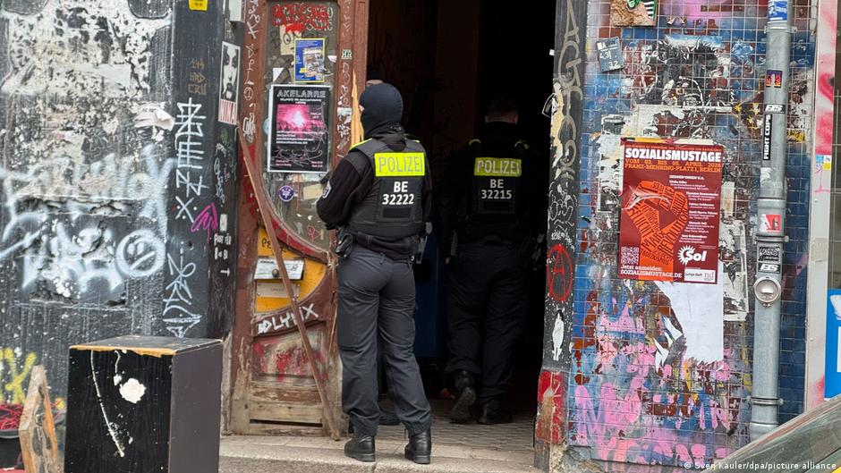 Po sabotażu energetycznym w Berlinie. Naloty na podejrzanych