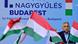 Viktor Orbán habla en la primera "Gran Asamblea de los Patriotas"; en primer plano se ven banderas húngaras. Viktor Orbán habla en la primera "Gran Asamblea de los Patriotas"; en primer plano se ven banderas húngaras.