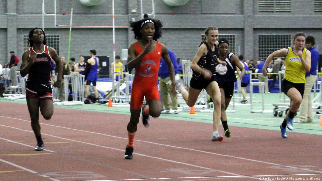 Cinco atletas corriendo durante una competición en New Haven, Estados Unidos, del 2019.