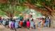 Ghana Odomase | DW Akademie | MIL Caravan of Hope | Publikum im Dorf Odomase