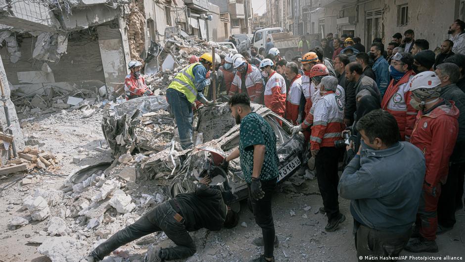 अंतर्राष्ट्रीय कानून के प्रति चयनात्मक दृष्टिकोण के लिए मर्ज़ की आलोचना की गई