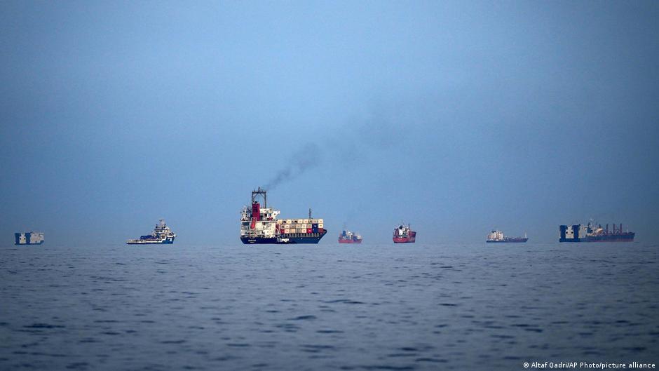 موافقت ایران با عبور ۲۰ نفتکش پاکستانی از تنگه هرمز
