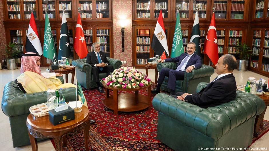 دور اول مذاکرات در پاکستان با هدف بازگشایی تنگه هرمز برگزار شد