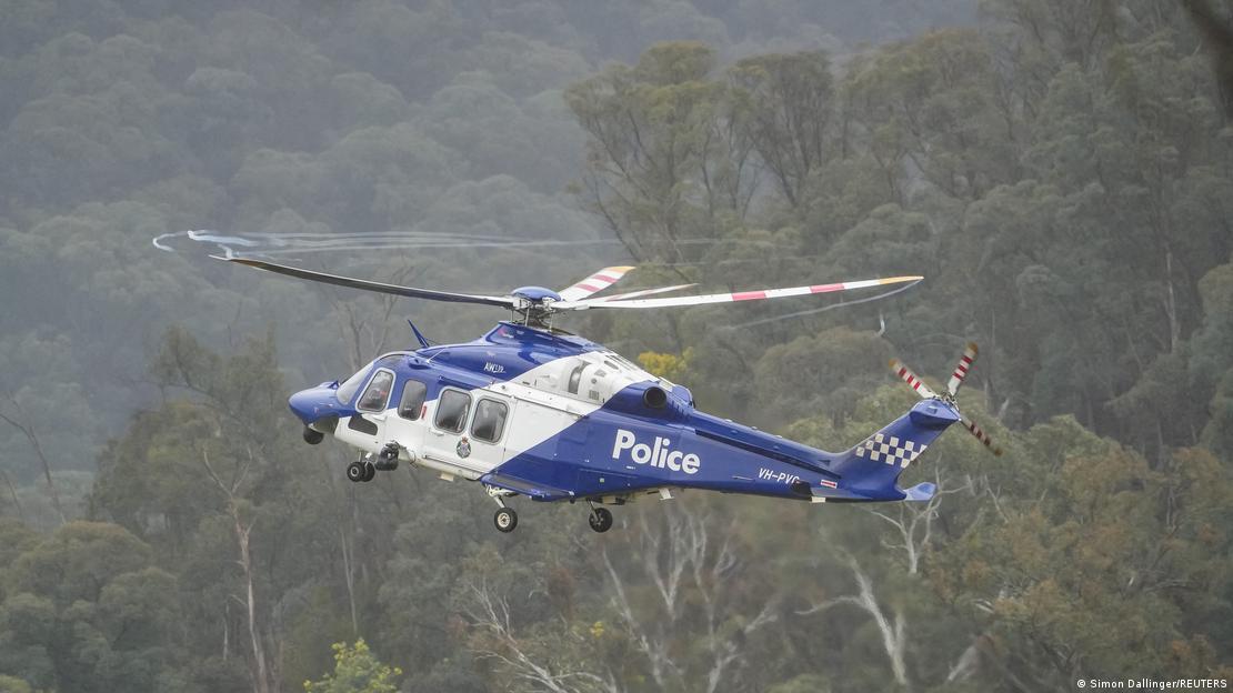 Australien Porepunkah 2025 | Polizeihubschrauber bei Fahndung nach Dezi Freeman