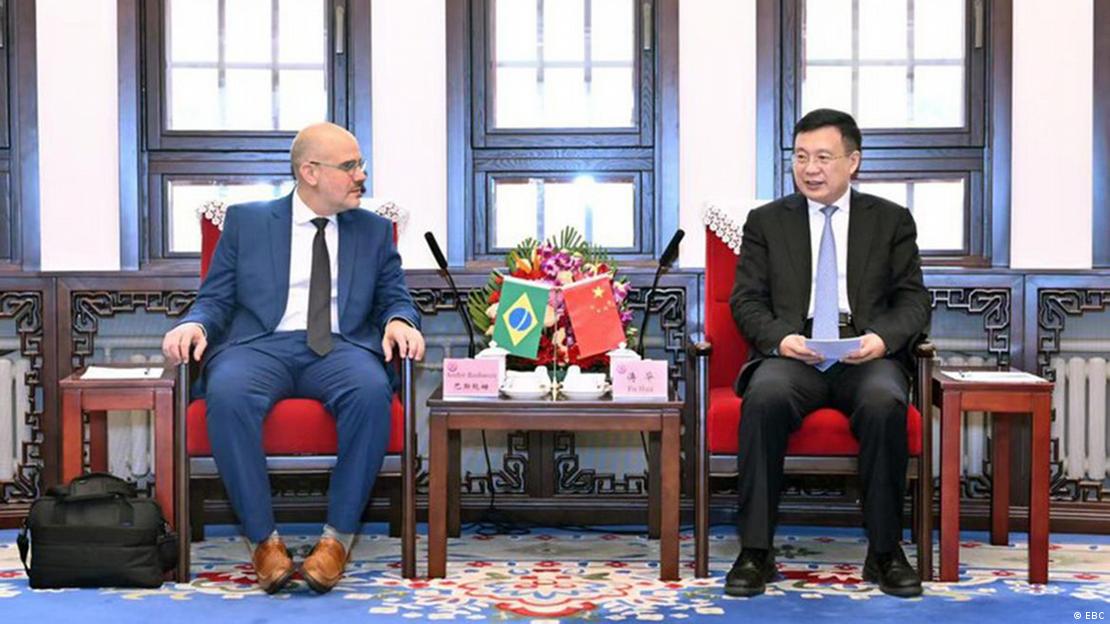 Diretor-presidente da EBC, Andre Basbaum, e o presidente do China Media Group (CMG), Shen Haixiong Diretor-presidente da EBC, Andre Basbaum, e o presidente do China Media Group (CMG), Shen Haixiong
