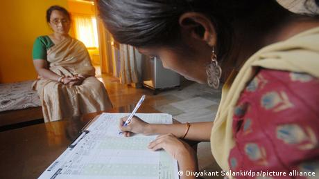 "Weltgrößter Zensus":  Indien startet Volkszählung