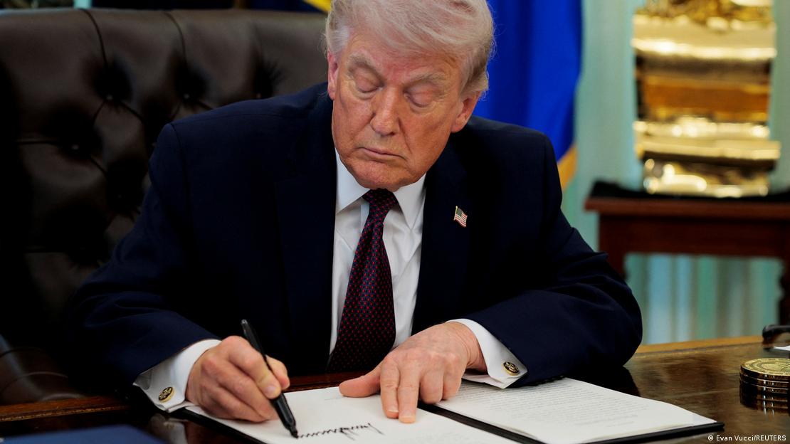 USA Washington D.C. 2026 | Donald Trump unterzeichnet Exekutiverlass zu Briefwahl (31.03.2026) USA Washington D.C. 2026 | Donald Trump unterzeichnet Exekutiverlass zu Briefwahl (31.03.2026)