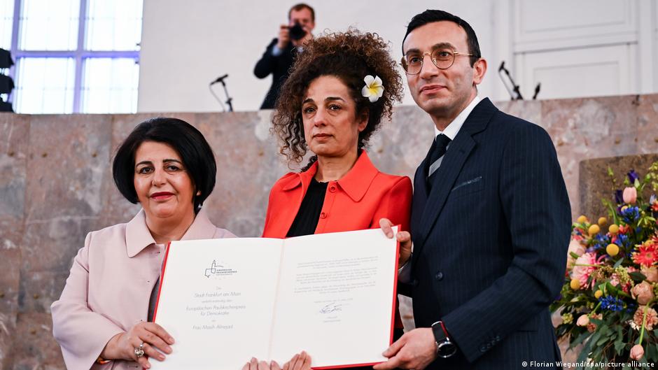 اهدای جایزه کلیسای سنت پاول برای دموکراسی به مسیح علی‌نژاد