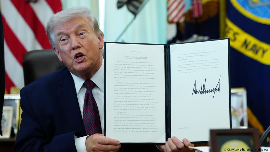 Trump verschärft Regelungen zur Briefwahl - Klagen erwartet