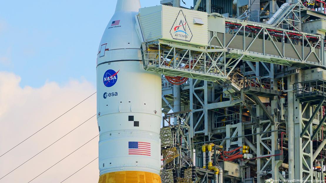 Космічний корабель "Оріон" та ракета-носій SLS